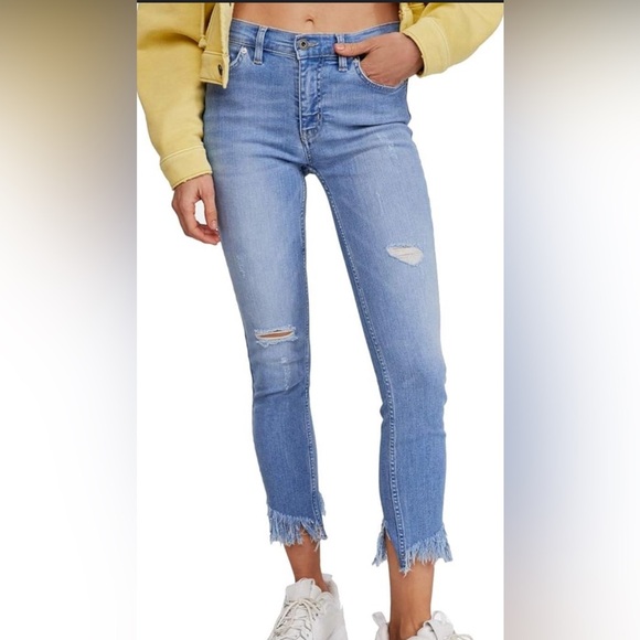 We The Free Great Heights Frayed Skinny Jeans Light Wash size 26 Free People - Picture 1 of 6